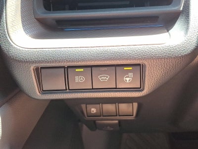 2023 Toyota Prius XLE AWD (Natl)