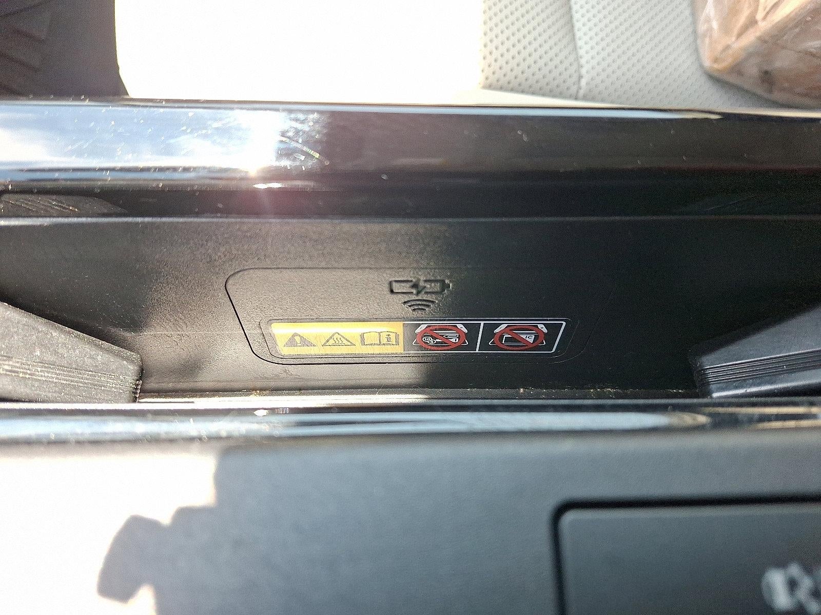 2023 Toyota Prius XLE AWD (Natl)