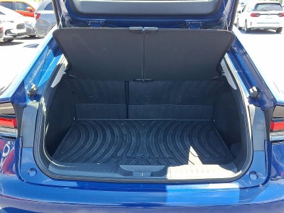 2023 Toyota Prius XLE AWD (Natl)