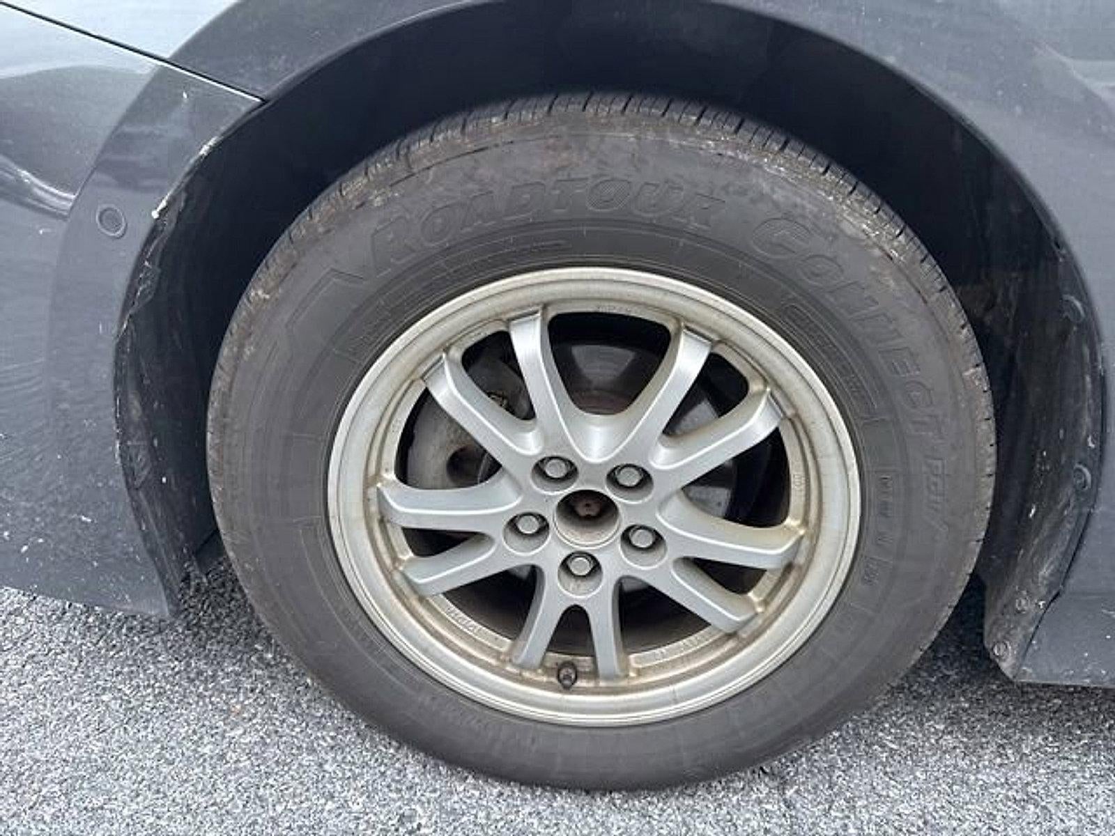 2019 Toyota Prius LE (Natl)