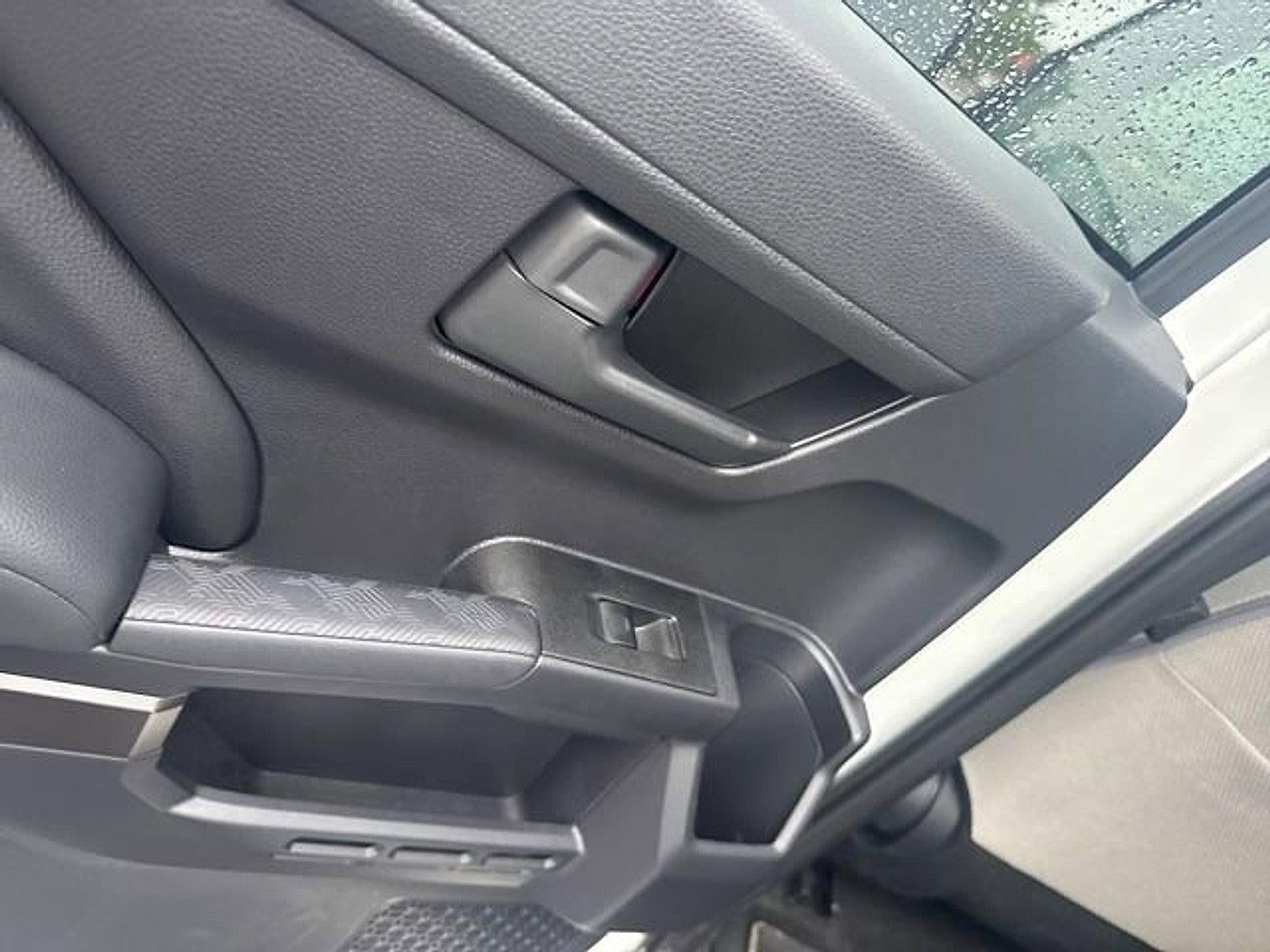 2025 Toyota 4Runner SR5 4WD (GS)