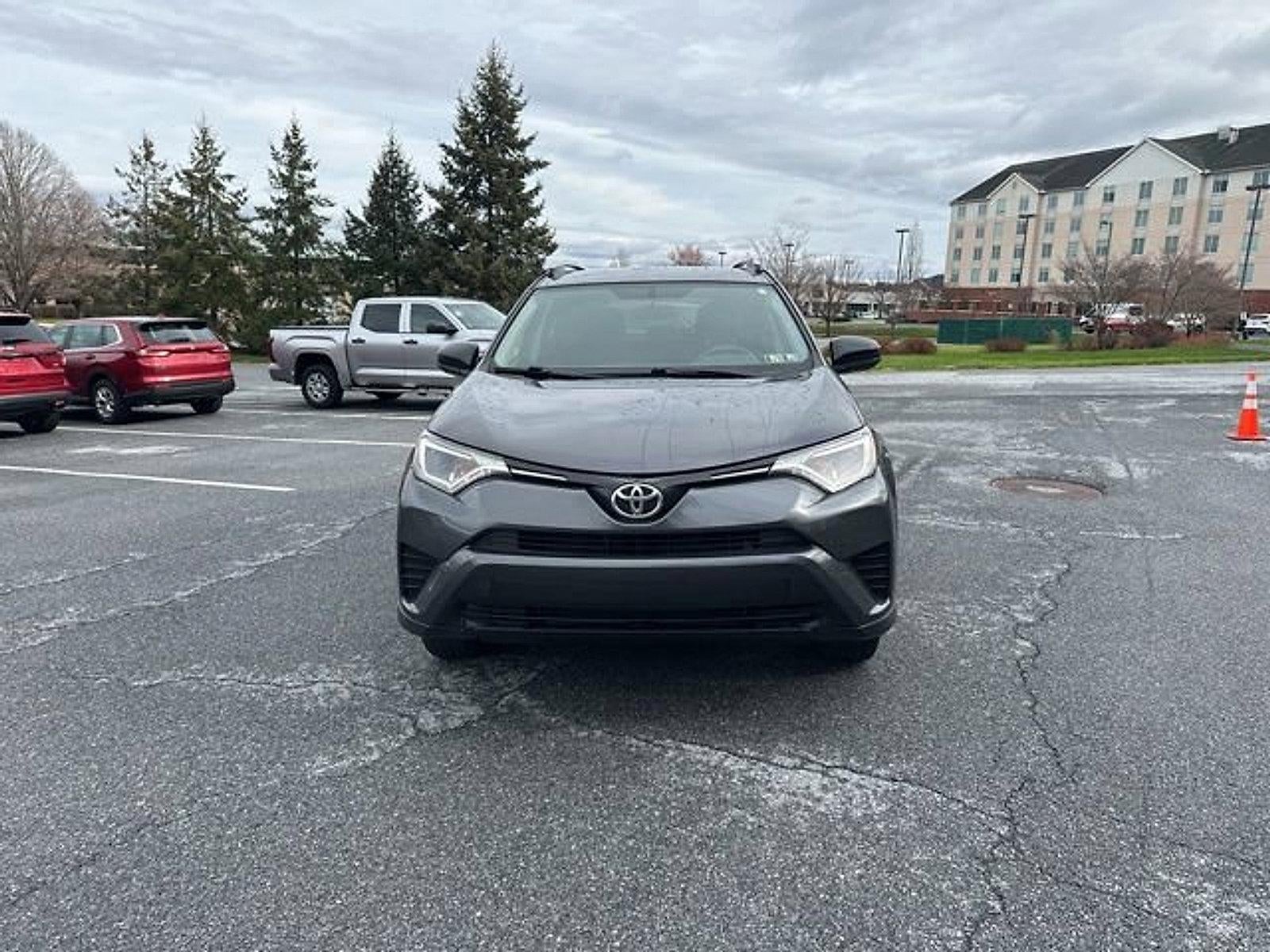 2016 Toyota RAV4 AWD 4dr LE (Natl)