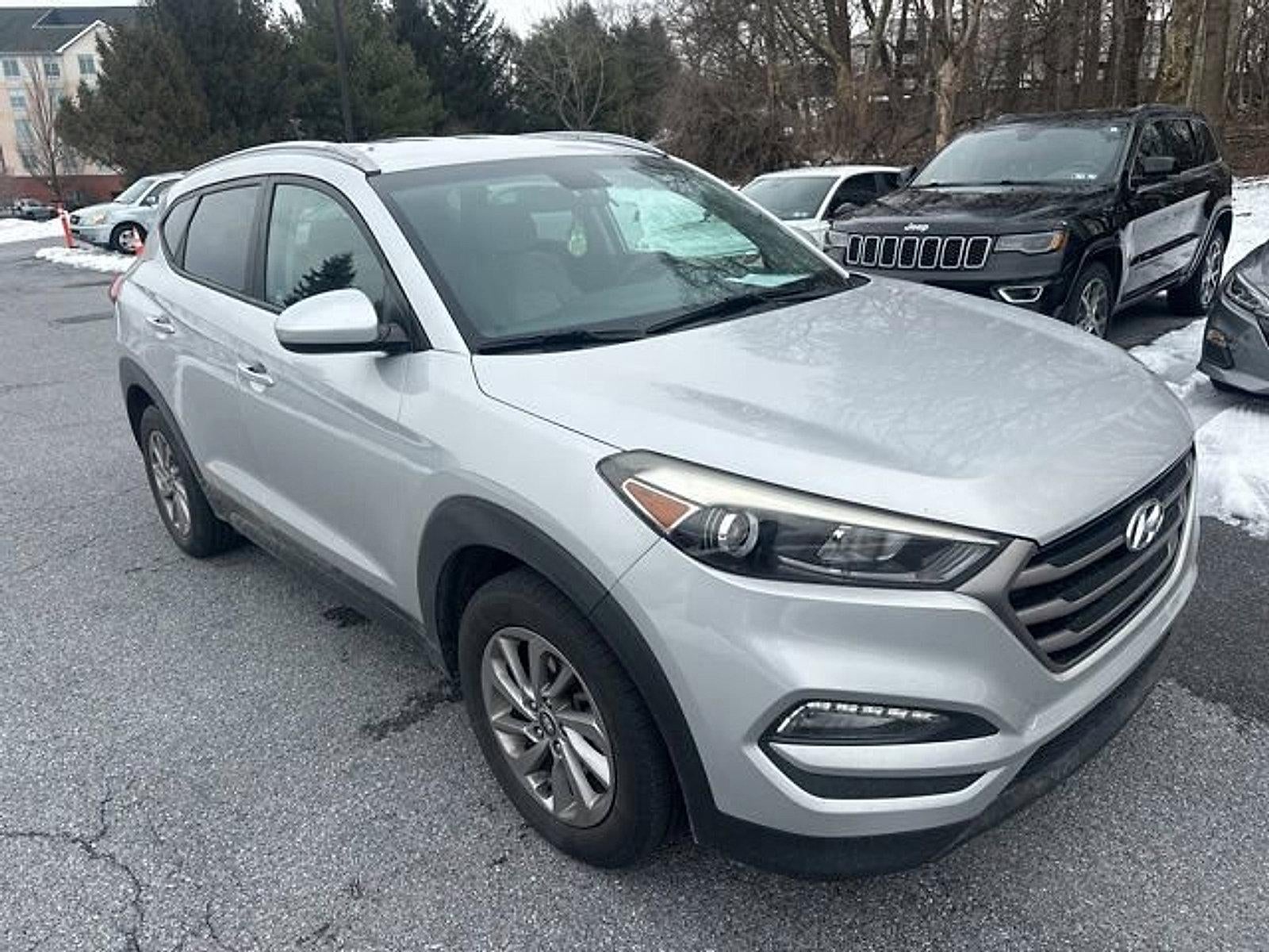 2016 Hyundai TUCSON AWD 4dr SE