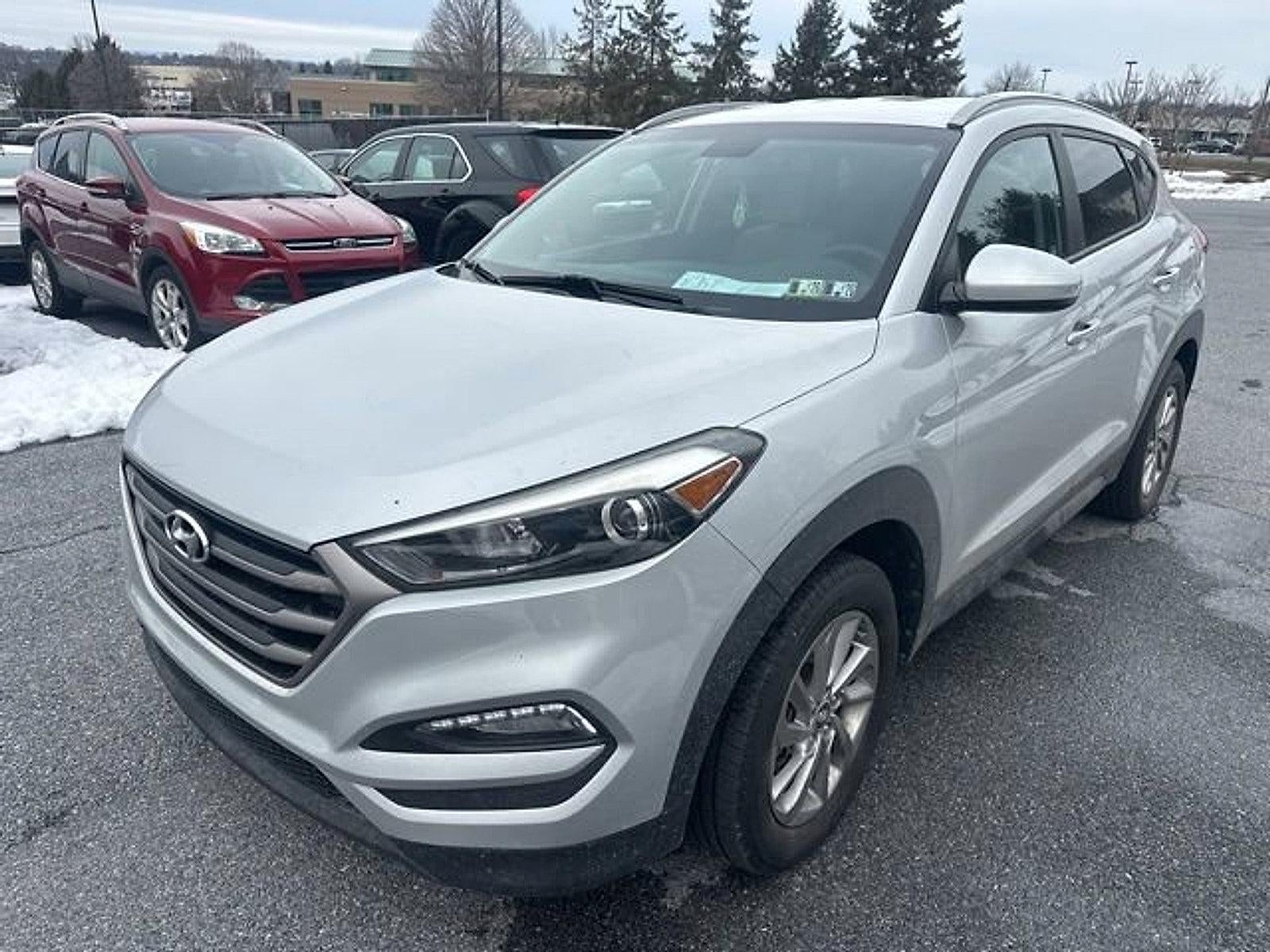 2016 Hyundai TUCSON AWD 4dr SE