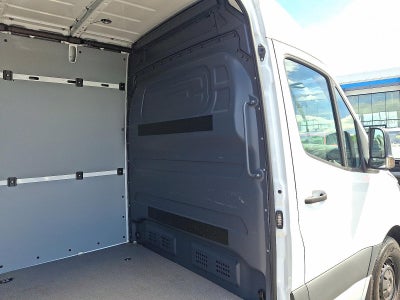 2024 Mercedes-Benz Sprinter Crew Van 2500 High Roof I4 Diesel 170" RWD