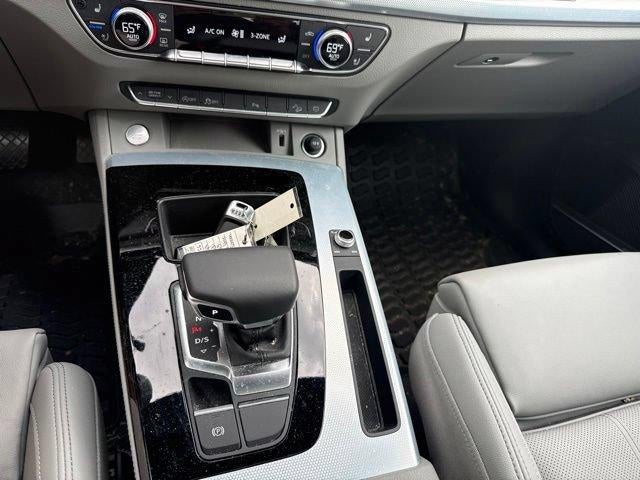 2025 Audi Q5 S line Premium Plus 45 TFSI quattro