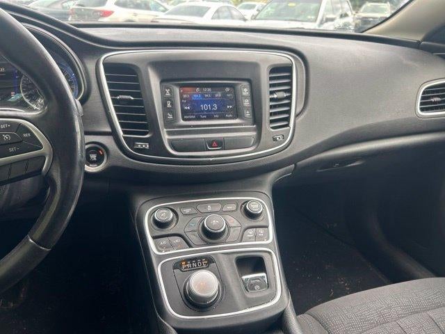 2015 Chrysler 200 4dr Sdn Limited FWD