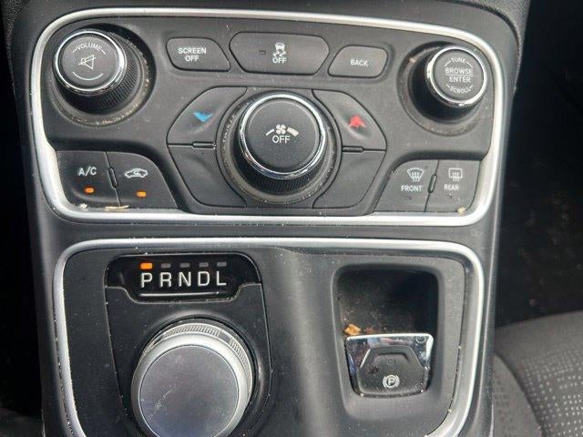 2015 Chrysler 200 4dr Sdn Limited FWD
