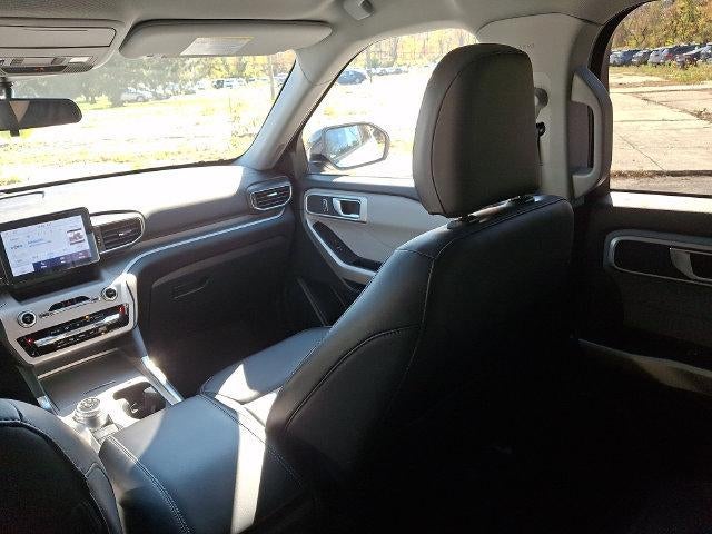 2023 Ford Explorer XLT 4WD