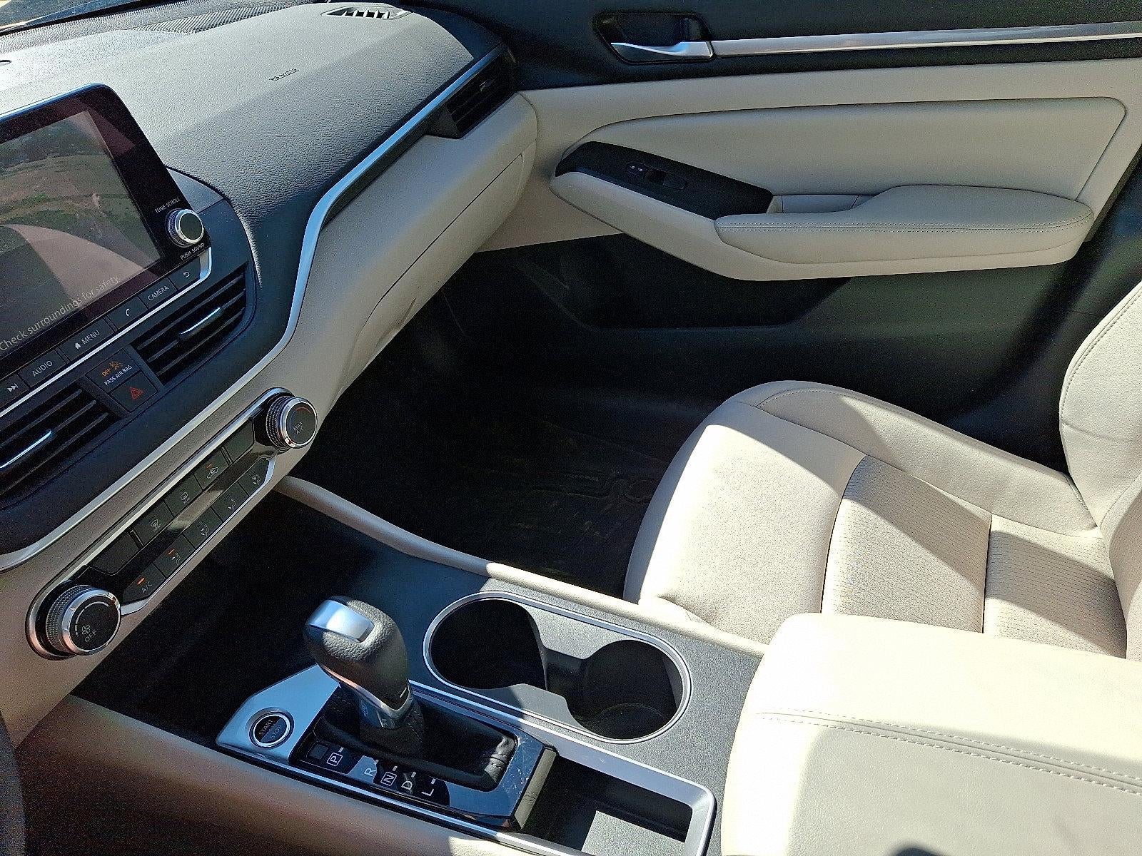 2022 Nissan Altima 2.5 SV Sedan