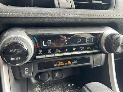 2024 Toyota RAV4 Hybrid XLE AWD (Natl)