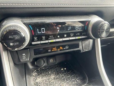 2024 Toyota RAV4 Hybrid XLE AWD (Natl)