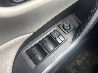 2020 Toyota RAV4 XLE FWD (GS)