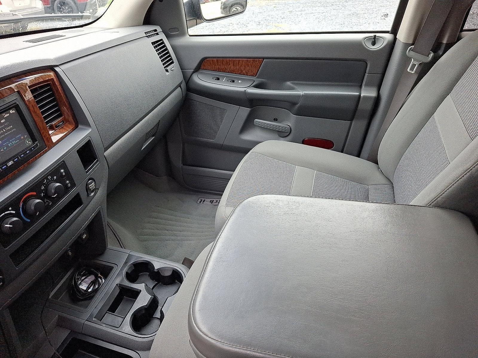2006 Dodge Ram 2500 4WD Mega Cab 6.3 Ft Box SLT