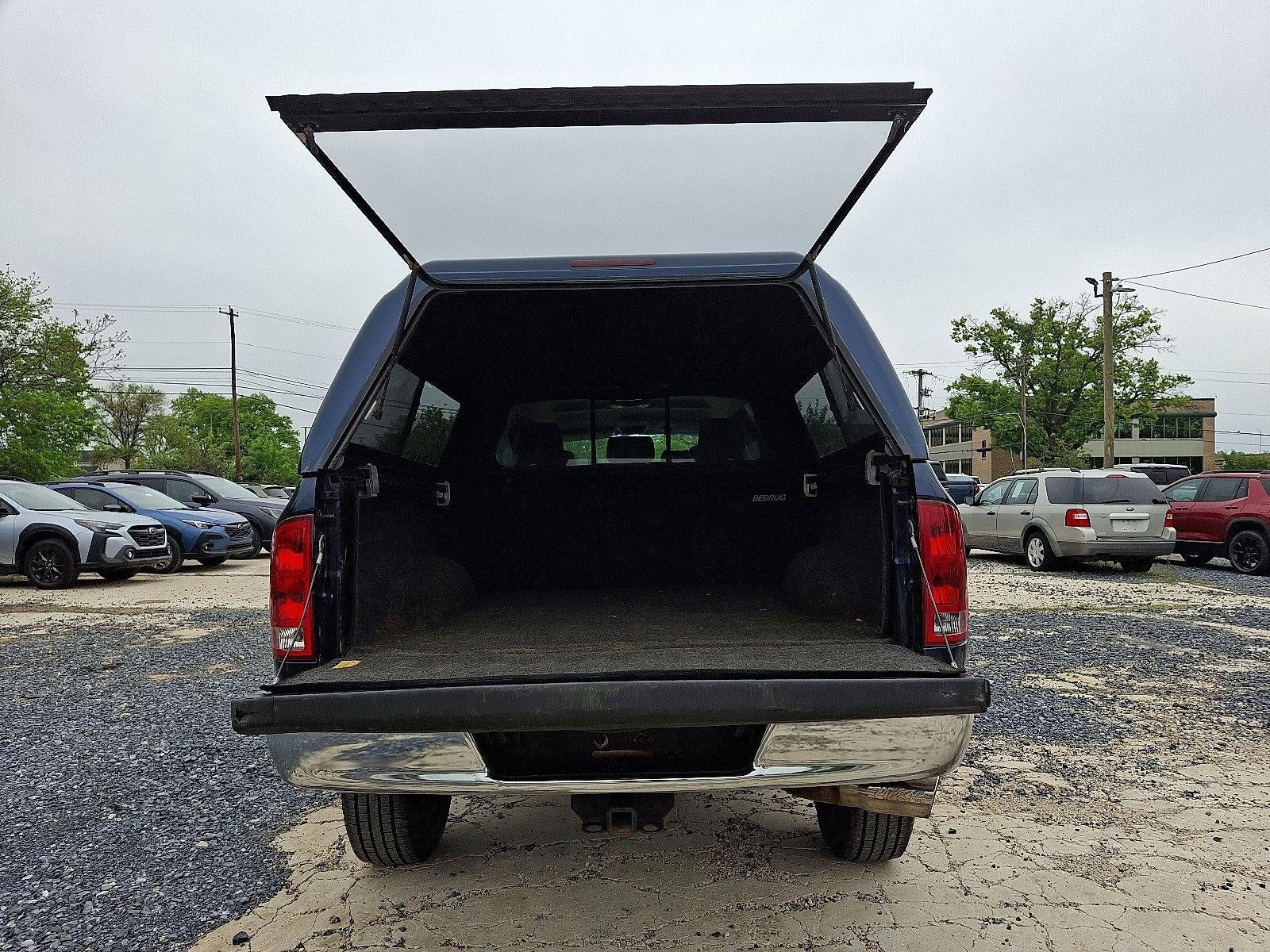2006 Dodge Ram 2500 4WD Mega Cab 6.3 Ft Box SLT