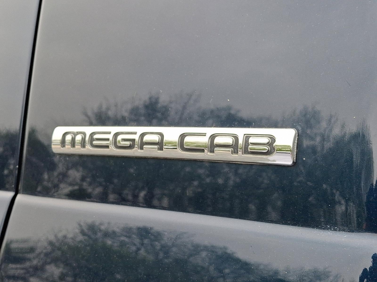 2006 Dodge Ram 2500 4WD Mega Cab 6.3 Ft Box SLT