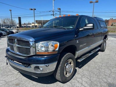 2006 Dodge Ram 2500 4WD Mega Cab 6.3 Ft Box SLT