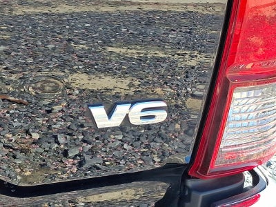 2022 Toyota Tacoma 4WD 4WD SR5 Double Cab 5' Bed V6 AT (Natl)