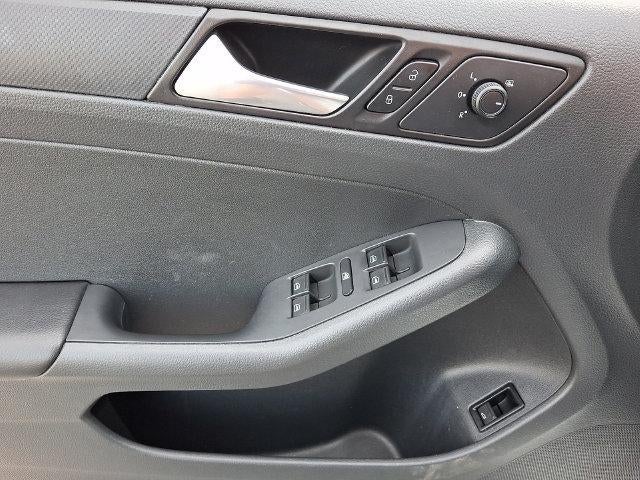 2016 Volkswagen Jetta 4dr Auto 1.4T S with Technology Sedan