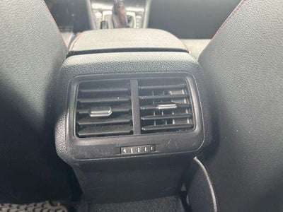 2017 Volkswagen Golf GTI 2.0T 4-Door SE DSG