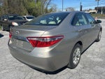 2017 Toyota Camry LE Auto (SE)
