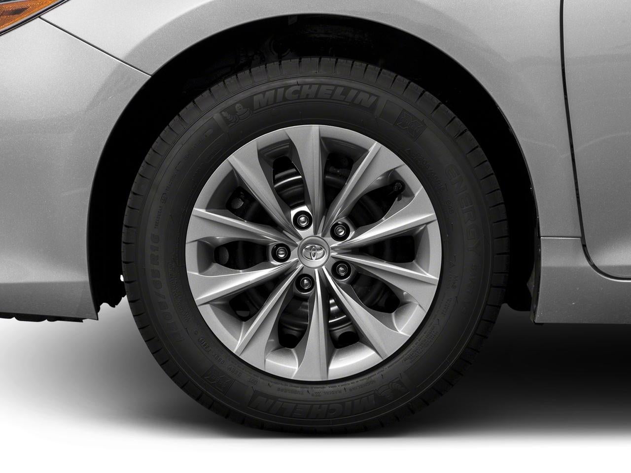 2017 Toyota Camry LE Auto (SE)