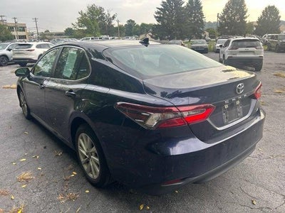2022 Toyota Camry LE Auto (SE)