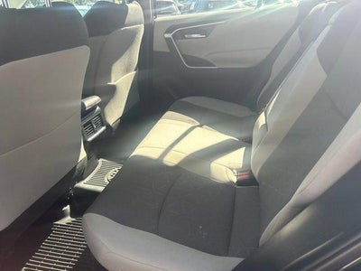 2022 Toyota RAV4 Hybrid XLE AWD (Natl)