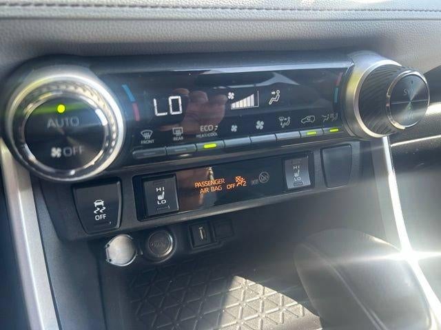 2022 Toyota RAV4 Hybrid XLE AWD (Natl)