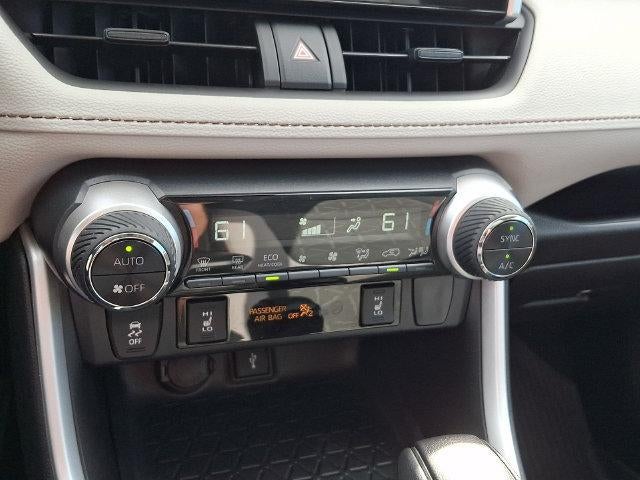 2022 Toyota RAV4 Hybrid XLE AWD (Natl)