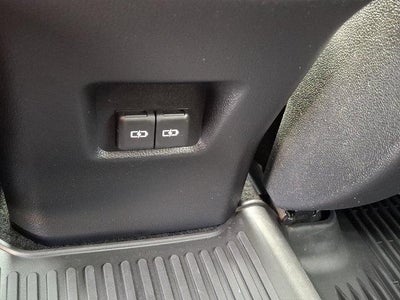 2022 Toyota RAV4 Hybrid XLE AWD (Natl)