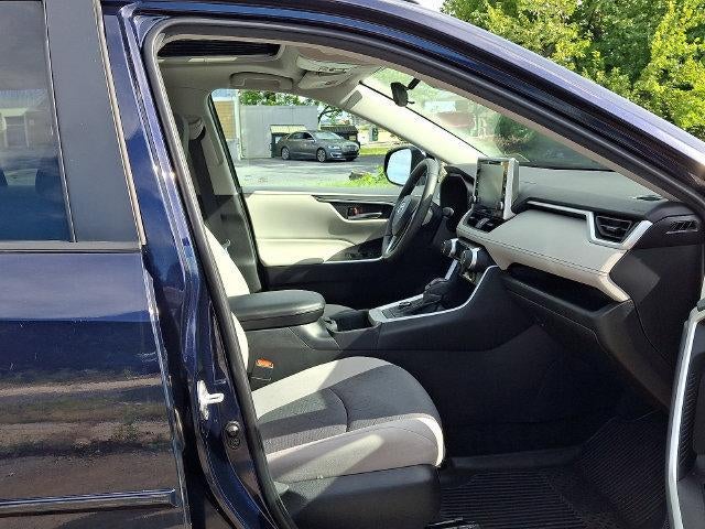 2022 Toyota RAV4 Hybrid XLE AWD (Natl)