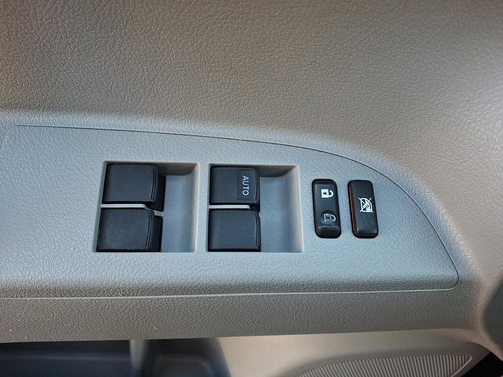 2013 Toyota Highlander 4WD 4dr V6 (Natl)