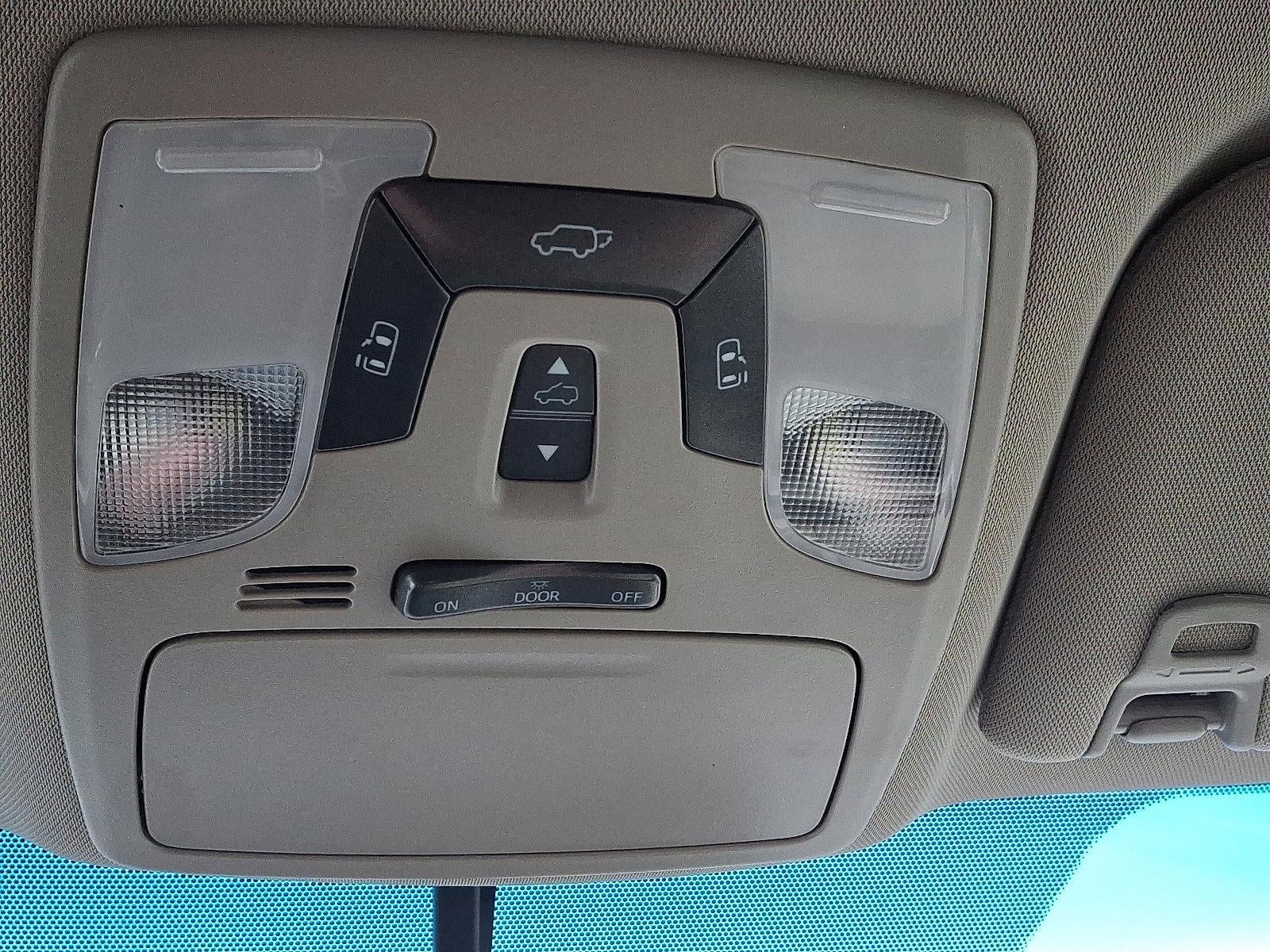 2015 Toyota Sienna 5dr 8-Pass Van XLE FWD (Natl)