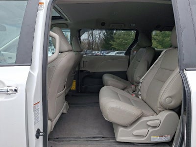 2015 Toyota Sienna 5dr 8-Pass Van XLE FWD (Natl)