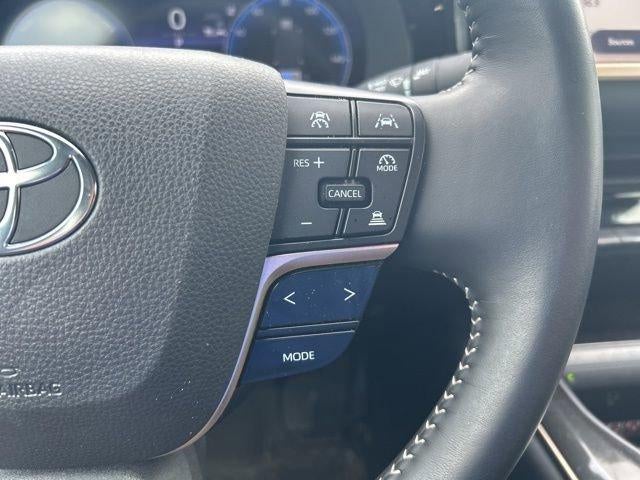 2024 Toyota Crown XLE AWD (Natl)