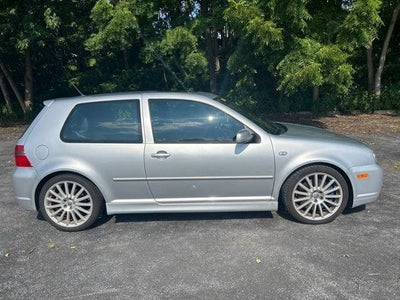 2004 Volkswagen R32 2dr HB 6-spd Manual