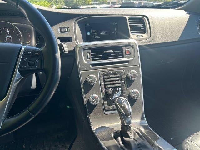 2016 Volvo V60 4dr Wgn T5 Premier AWD