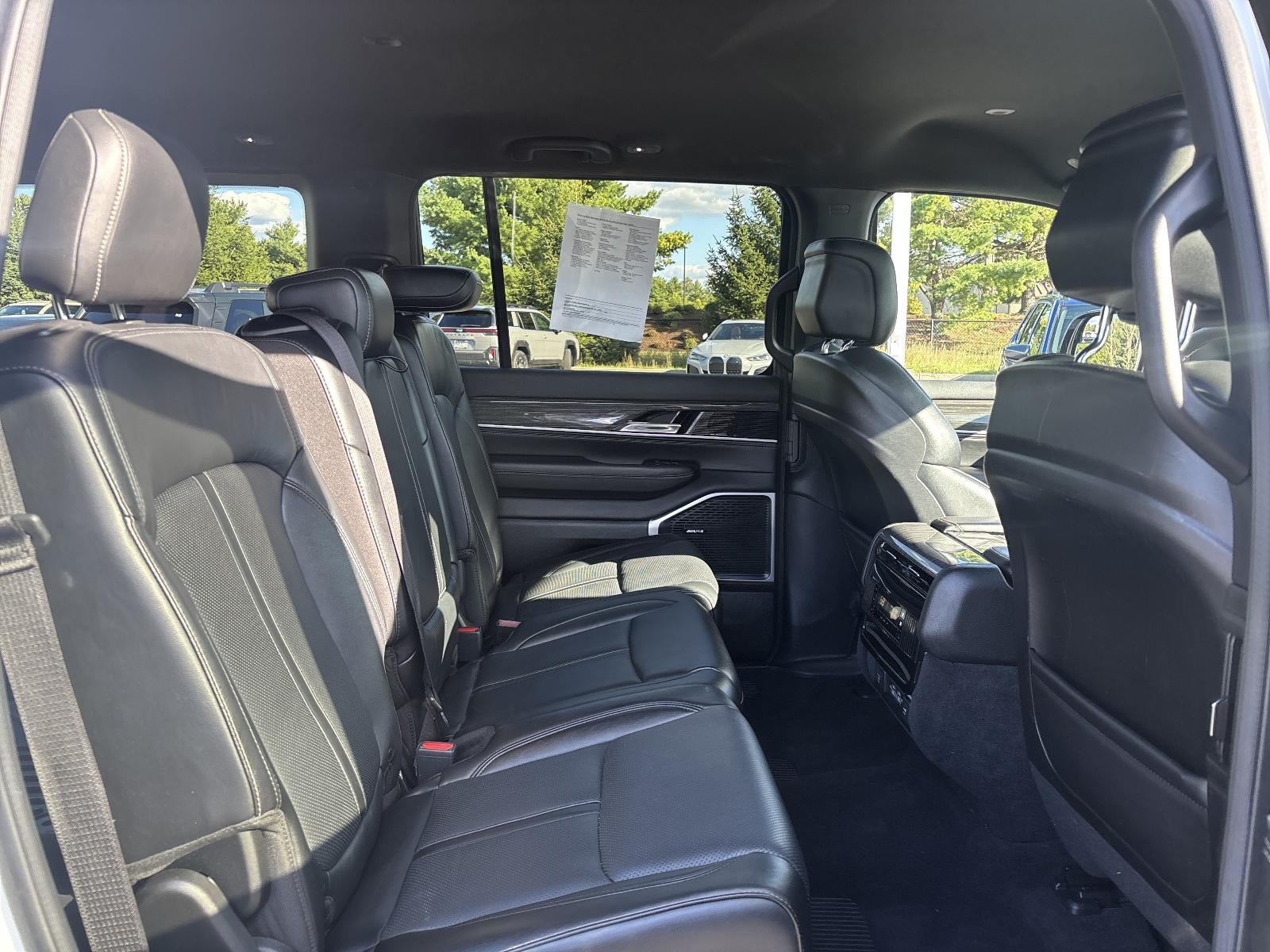 2022 Jeep Wagoneer Series III 4x4