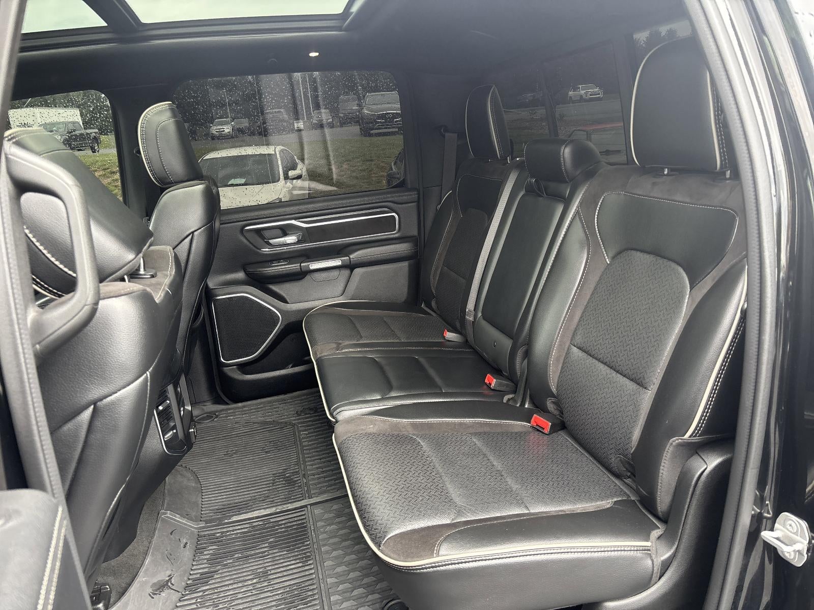 2023 RAM 1500 Laramie 4x4 Crew Cab 5'7" Box