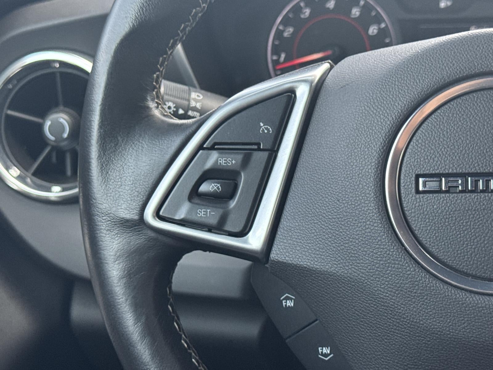 2016 Chevrolet Camaro 2dr Coupe 1LT