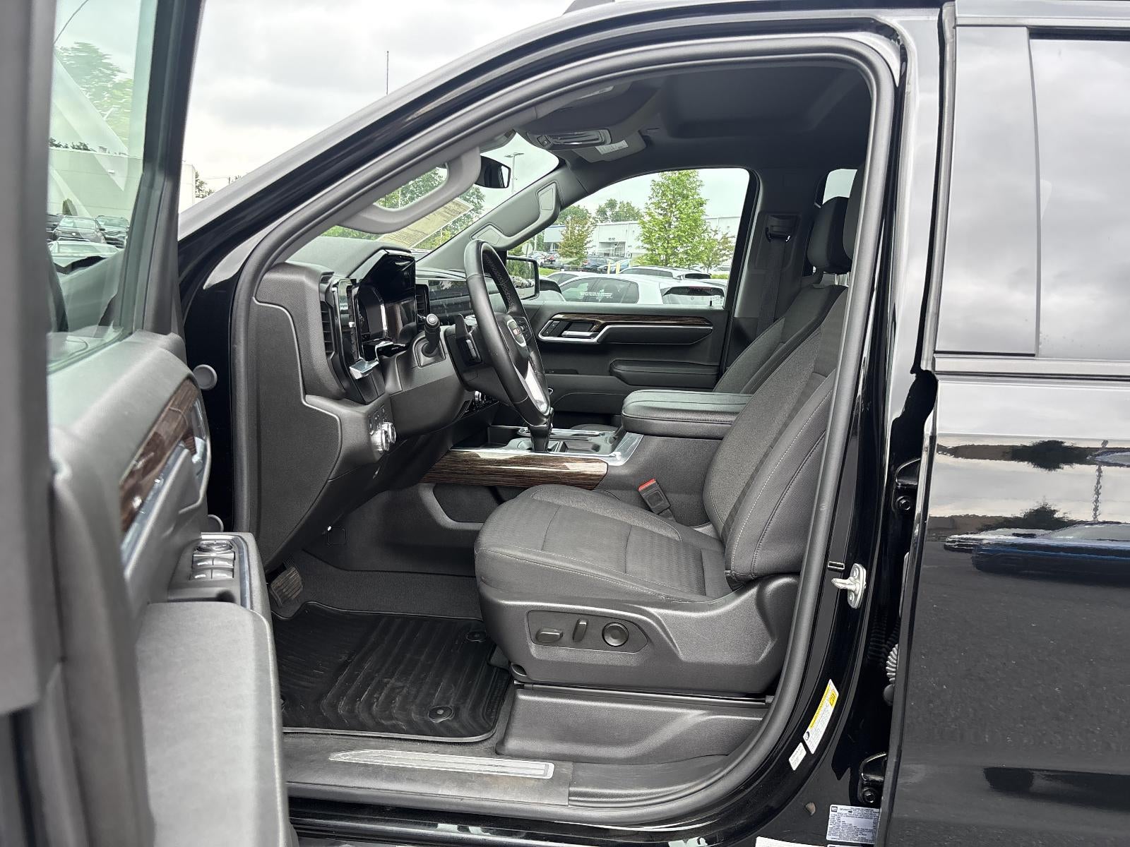 2025 GMC Sierra 1500 Crew Cab Short Box 4-Wheel Drive Elevation 3SB