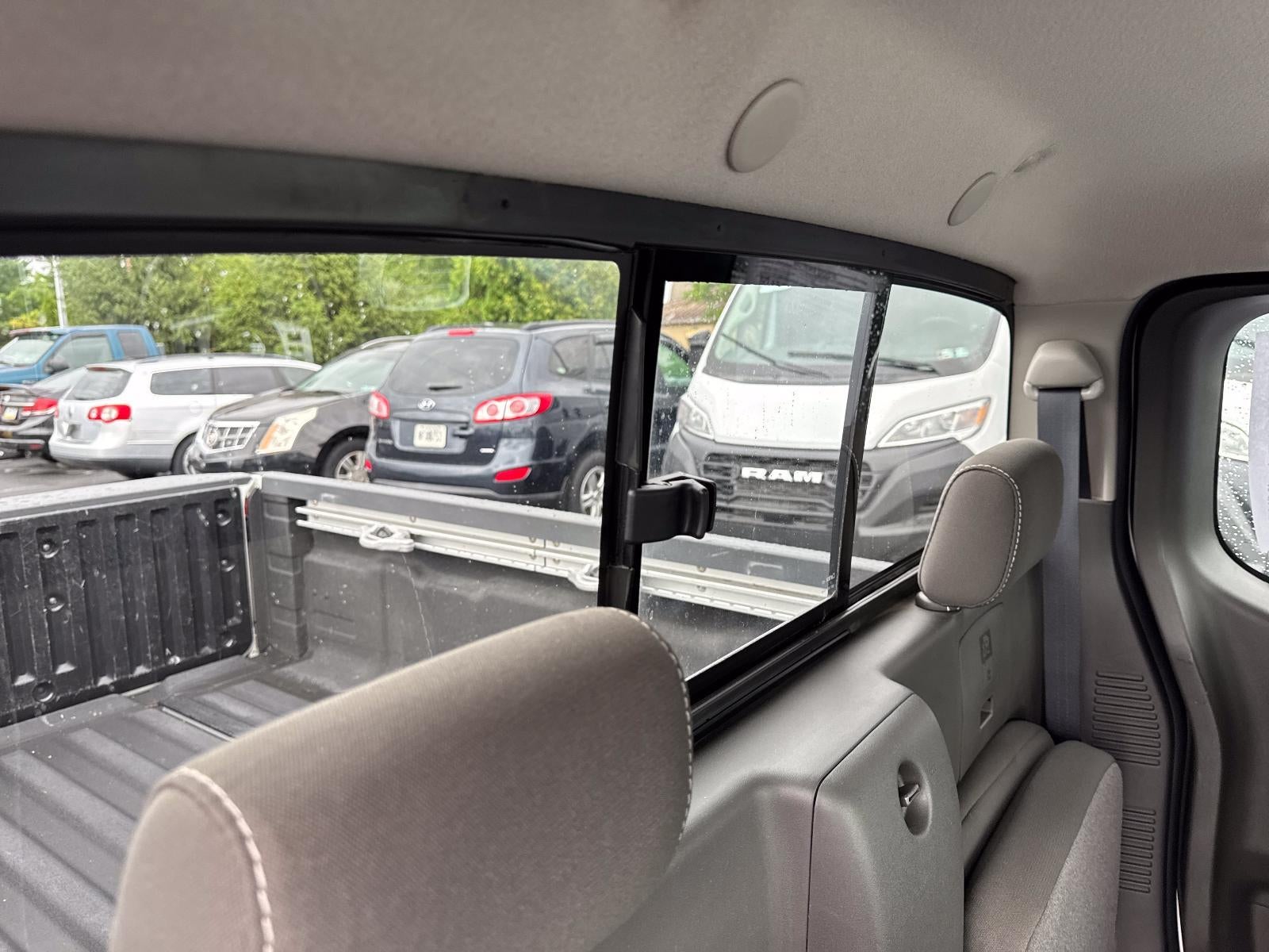 2015 Nissan Frontier 4WD King Cab Auto PRO-4X