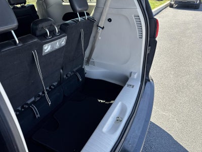 2017 Chrysler Pacifica Touring-L FWD