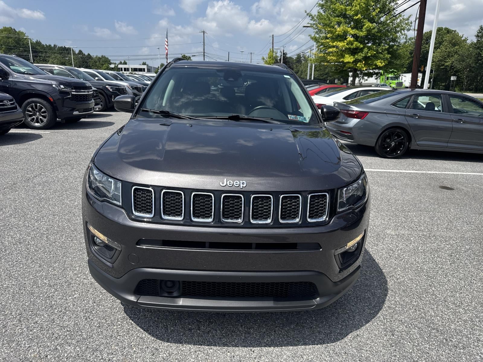 2020 Jeep Compass Latitude w/Sun/Safety Pkg 4x4