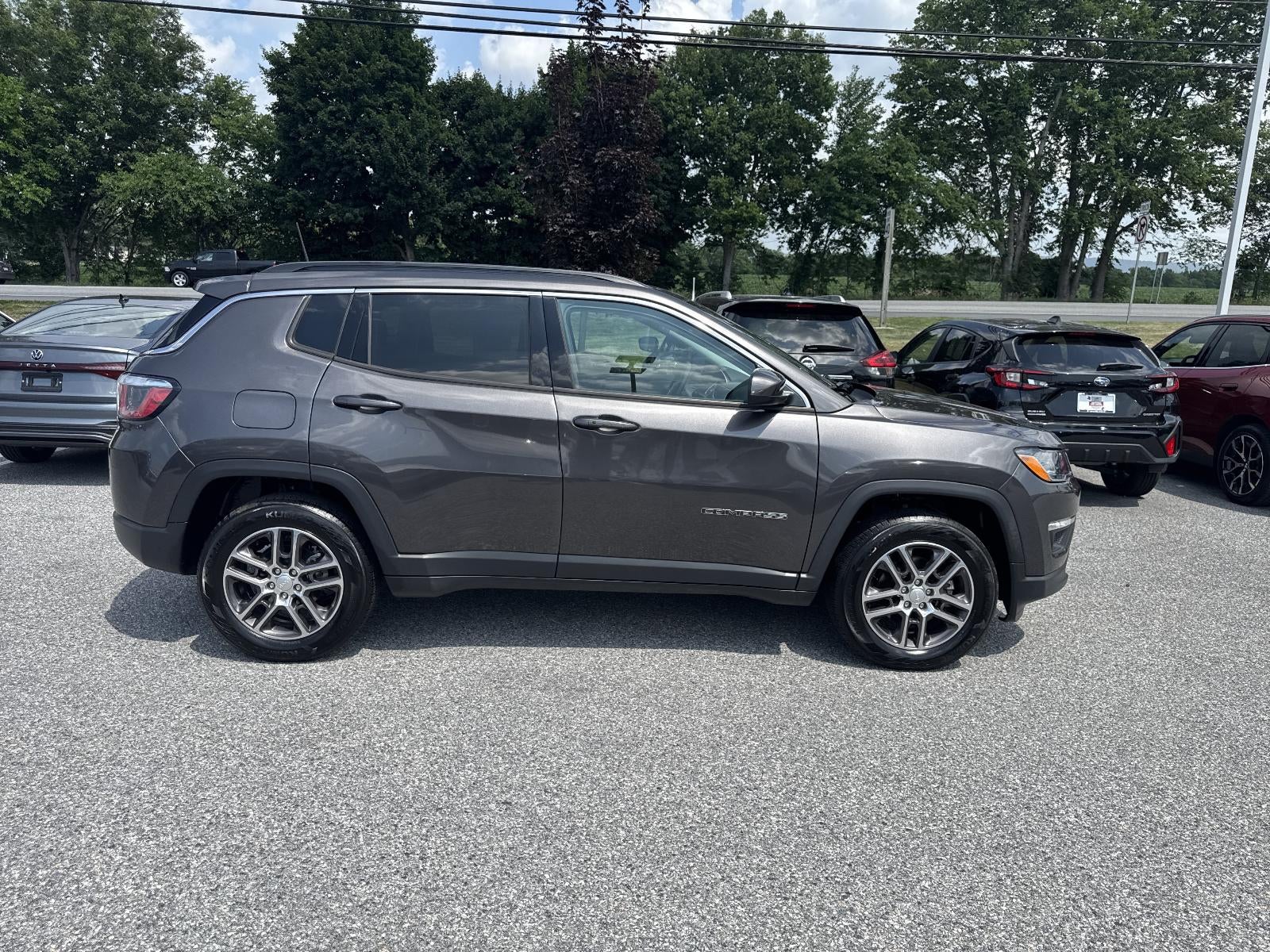 2020 Jeep Compass Latitude w/Sun/Safety Pkg 4x4