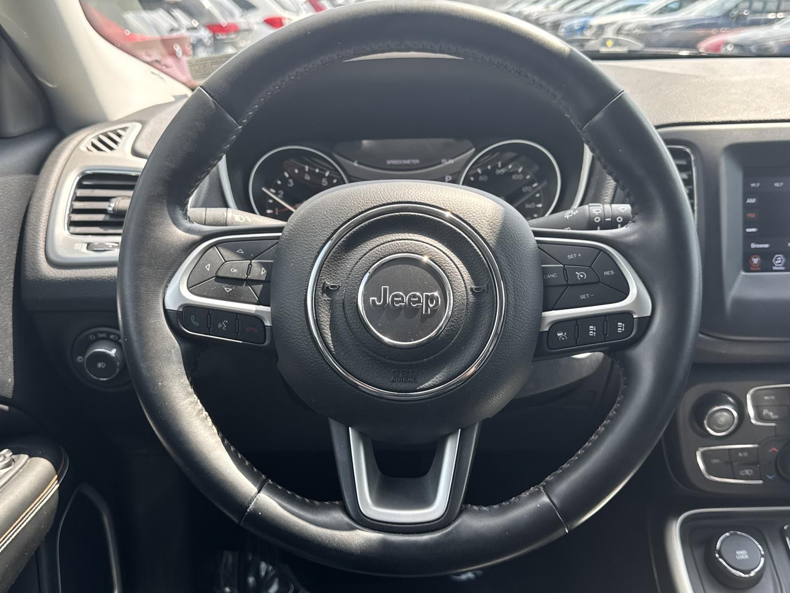 2020 Jeep Compass Latitude w/Sun/Safety Pkg 4x4