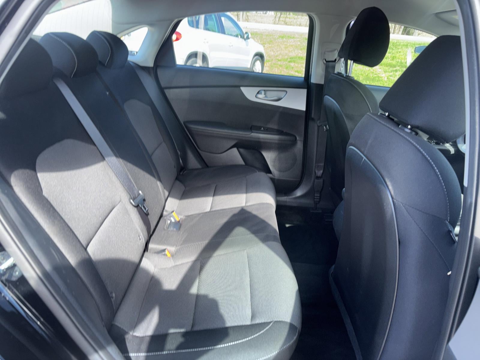 2024 Kia Forte LXS IVT
