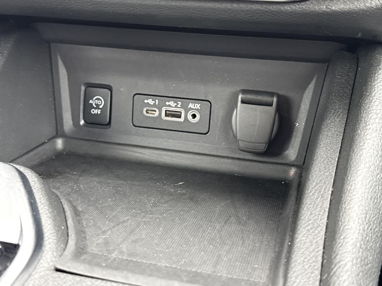 2024 Nissan Sentra SV CVT