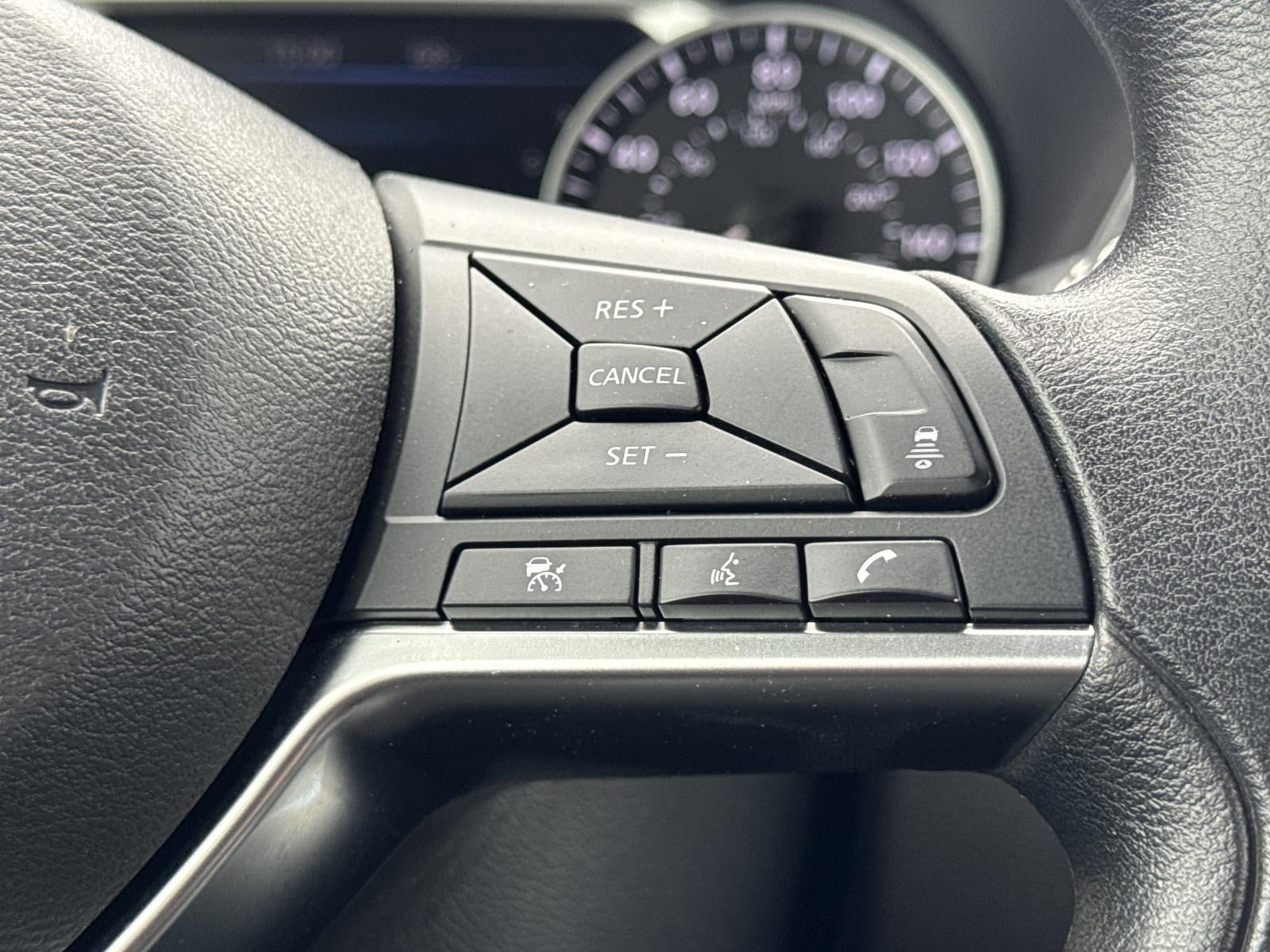 2024 Nissan Sentra SV CVT
